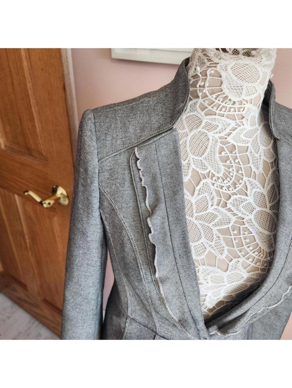 White House Black Market Gray white ruffle unique blazer jacket 4 - Picture 4 of 9